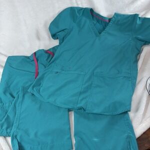 Med Couture E-Z Flex Teal Scrub Set Sz Med Pink Accents Drawstring Pants V Neck